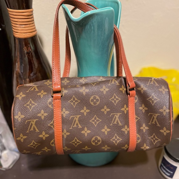 Louis Vuitton Monogram Papillon Bag with Pouch - Picture 6 of 15